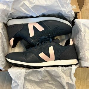 VEJA SDU RT Sneakers
